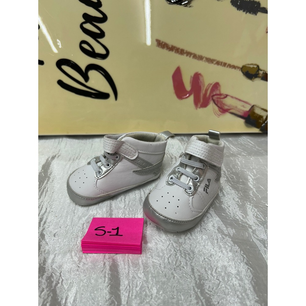 Fila Infant Boys Girls White Silver High Top Crib Shoes Sneakers 6-9 Months